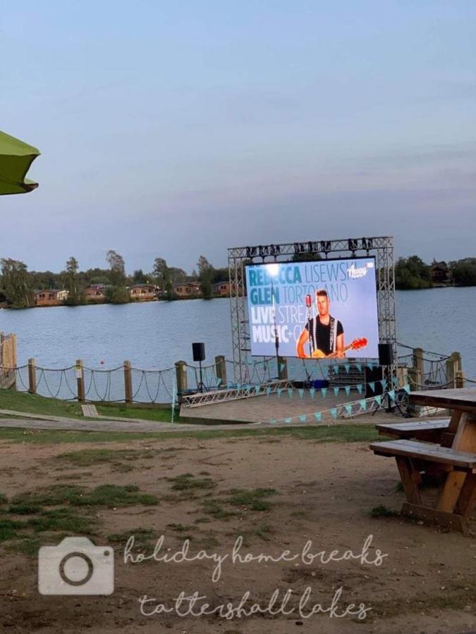 Holiday Home Breaks At Tattershall Lakes โคนิงส์บี ภายนอก รูปภาพ
