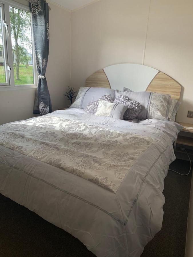 Holiday Home Breaks At Tattershall Lakes โคนิงส์บี ภายนอก รูปภาพ