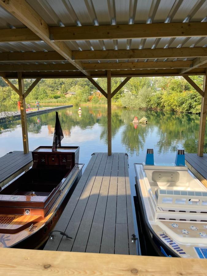 Holiday Home Breaks At Tattershall Lakes โคนิงส์บี ภายนอก รูปภาพ